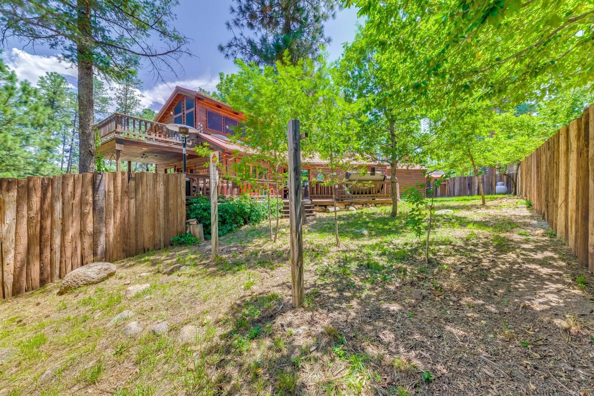 Unique Bear Country Cabin In Ruidoso With Hot Tub! Exterior foto
